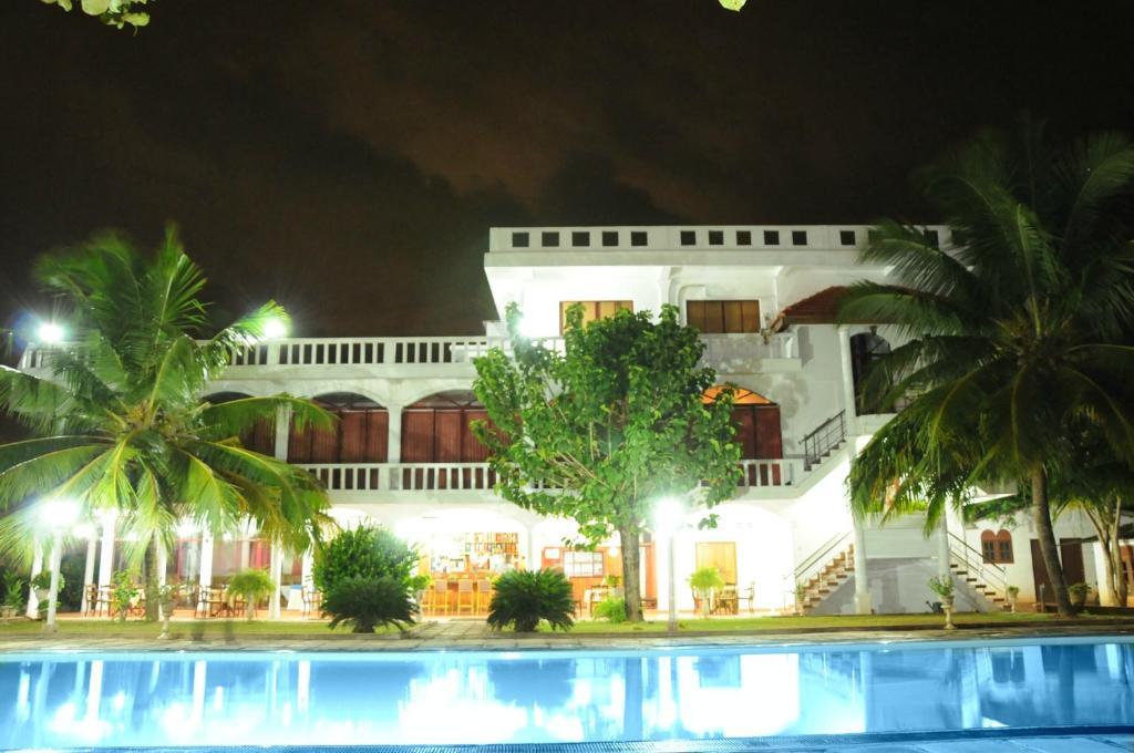 Hotel Lagoon Paradise Negombo Dış mekan fotoğraf