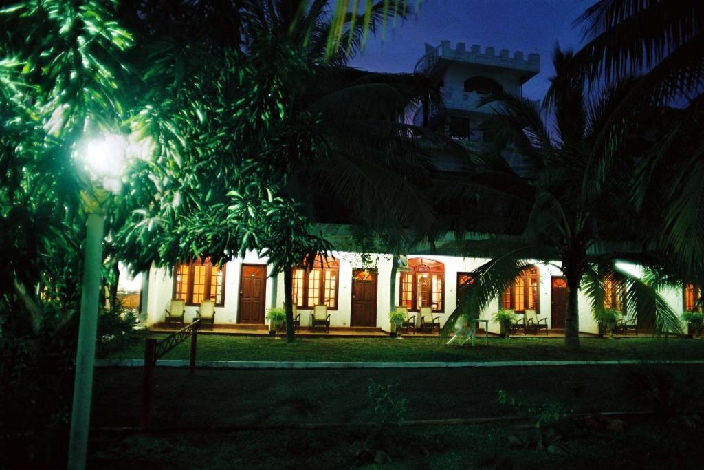 Hotel Lagoon Paradise Negombo Oda fotoğraf