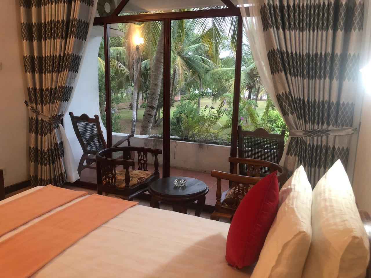 Hotel Lagoon Paradise Negombo Dış mekan fotoğraf