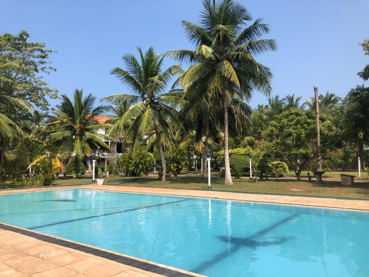 Hotel Lagoon Paradise Negombo Dış mekan fotoğraf